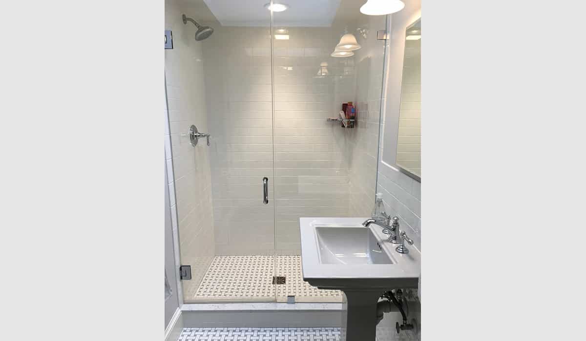 Traditional Hall Bath Bathroom Wall Cabinets Alexandria Va